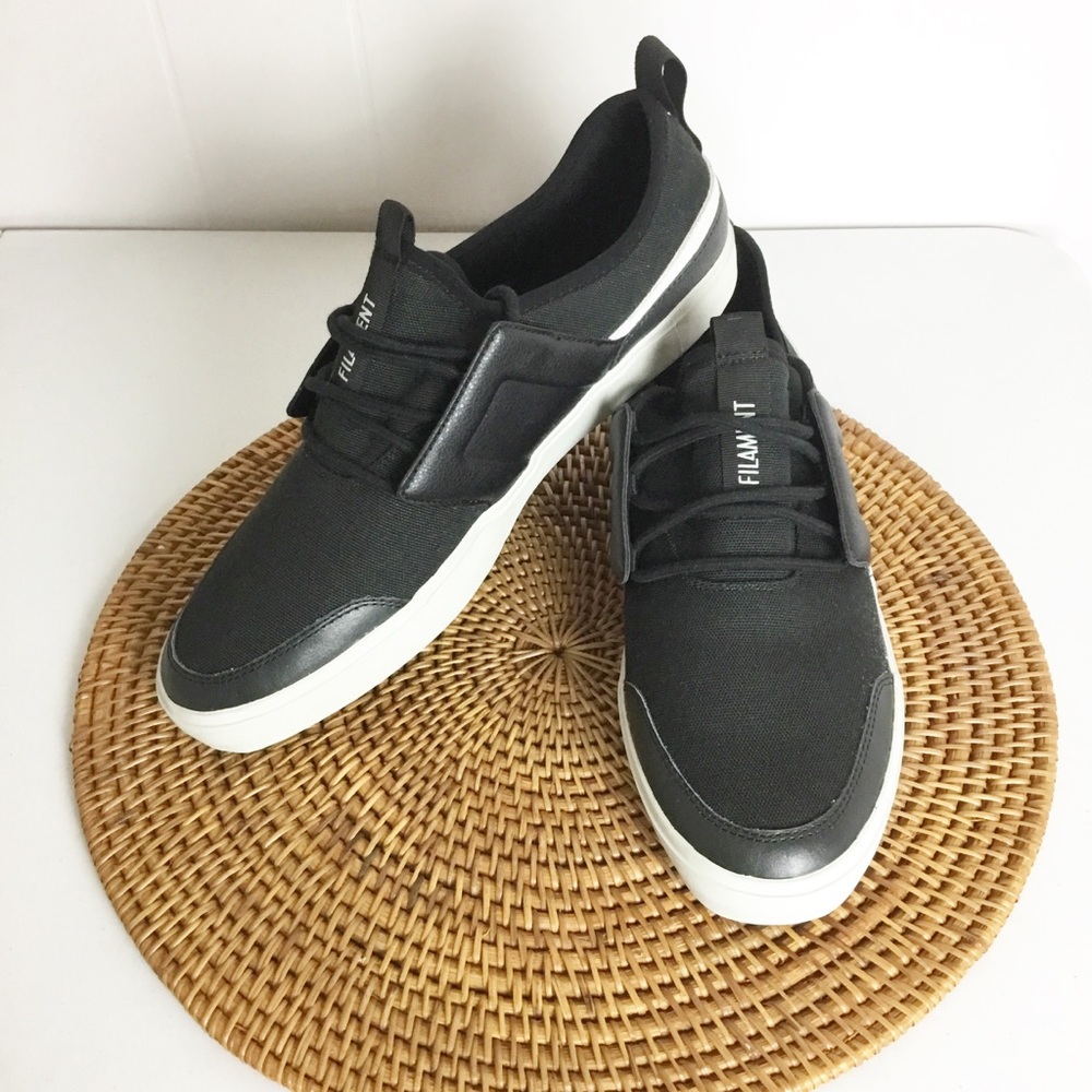 Filament Classic Men's Size 10.5 Black White